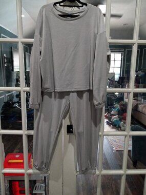 OLD NAVY XL silver gray Velour jogger set